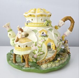 PartyLite Fairyland Tealight House candle holder